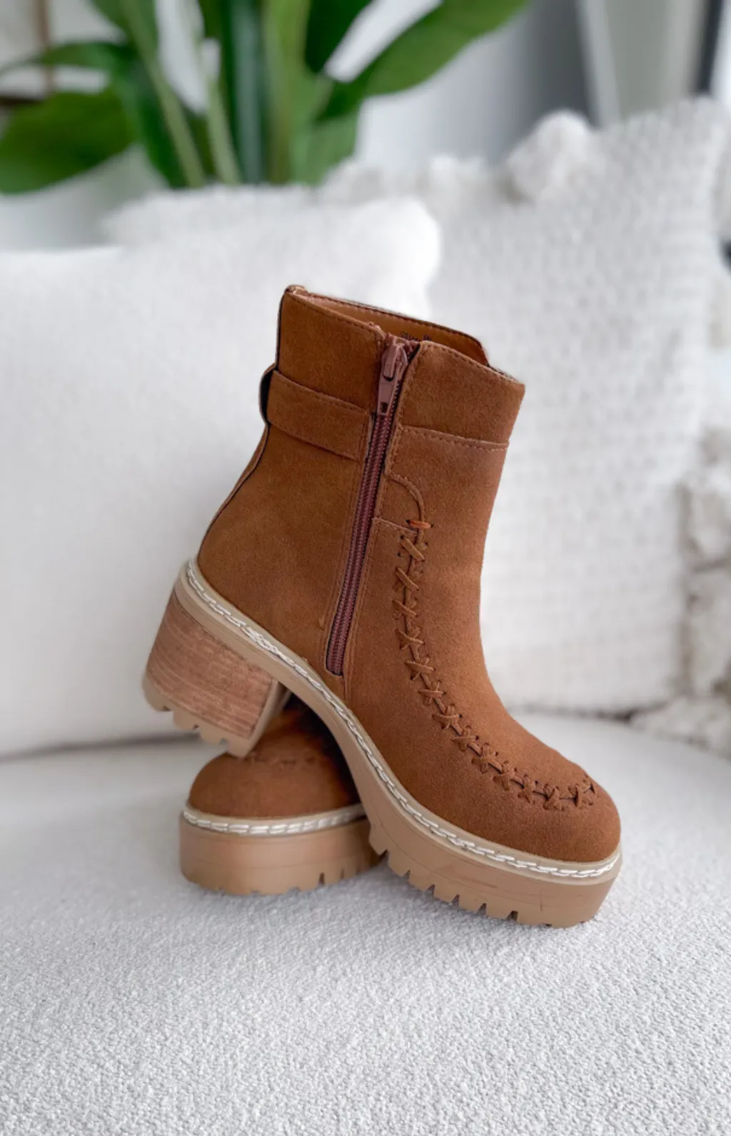 Casey Suede Brown Boots