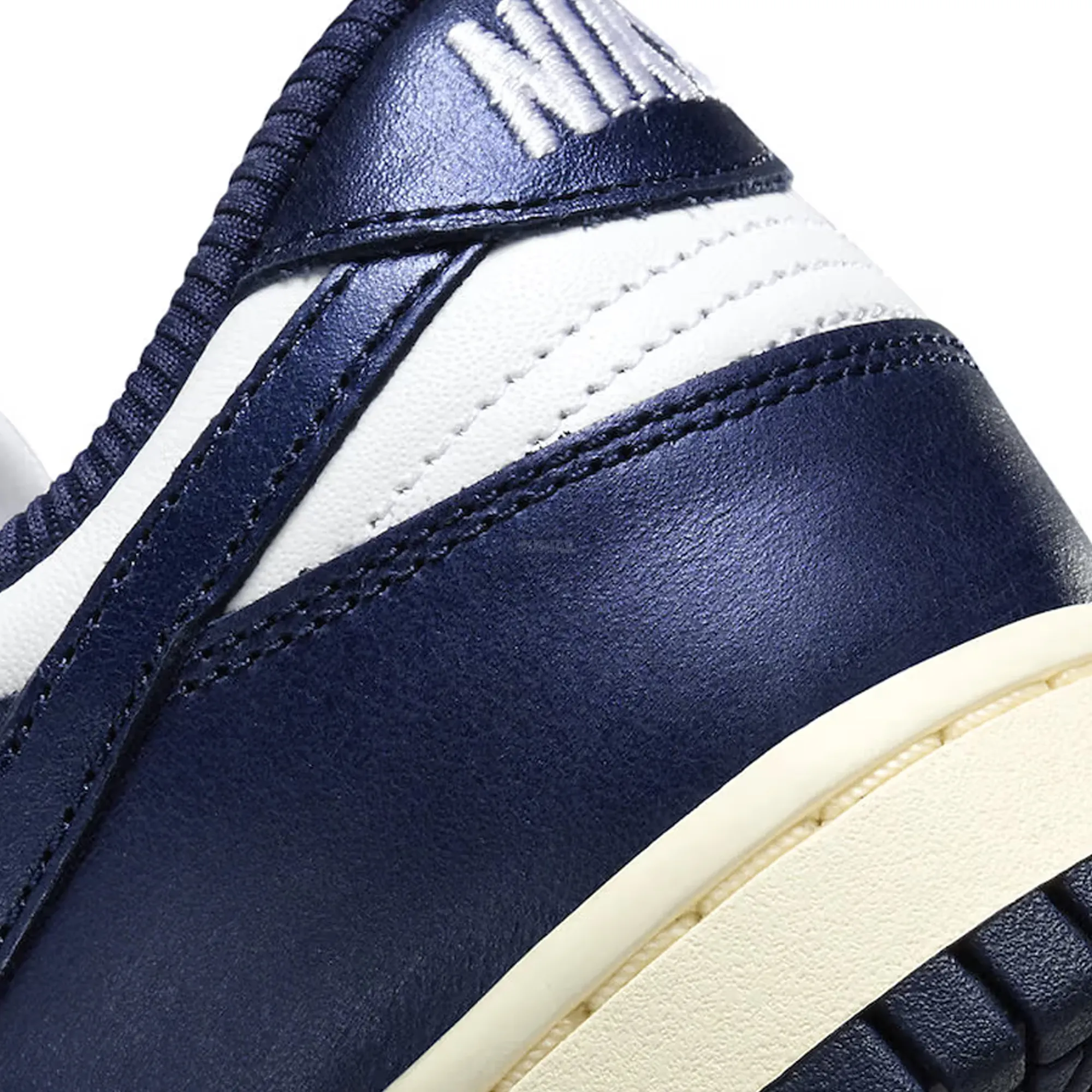 Dunk Low PRM 'Vintage Navy' Women's (2023)