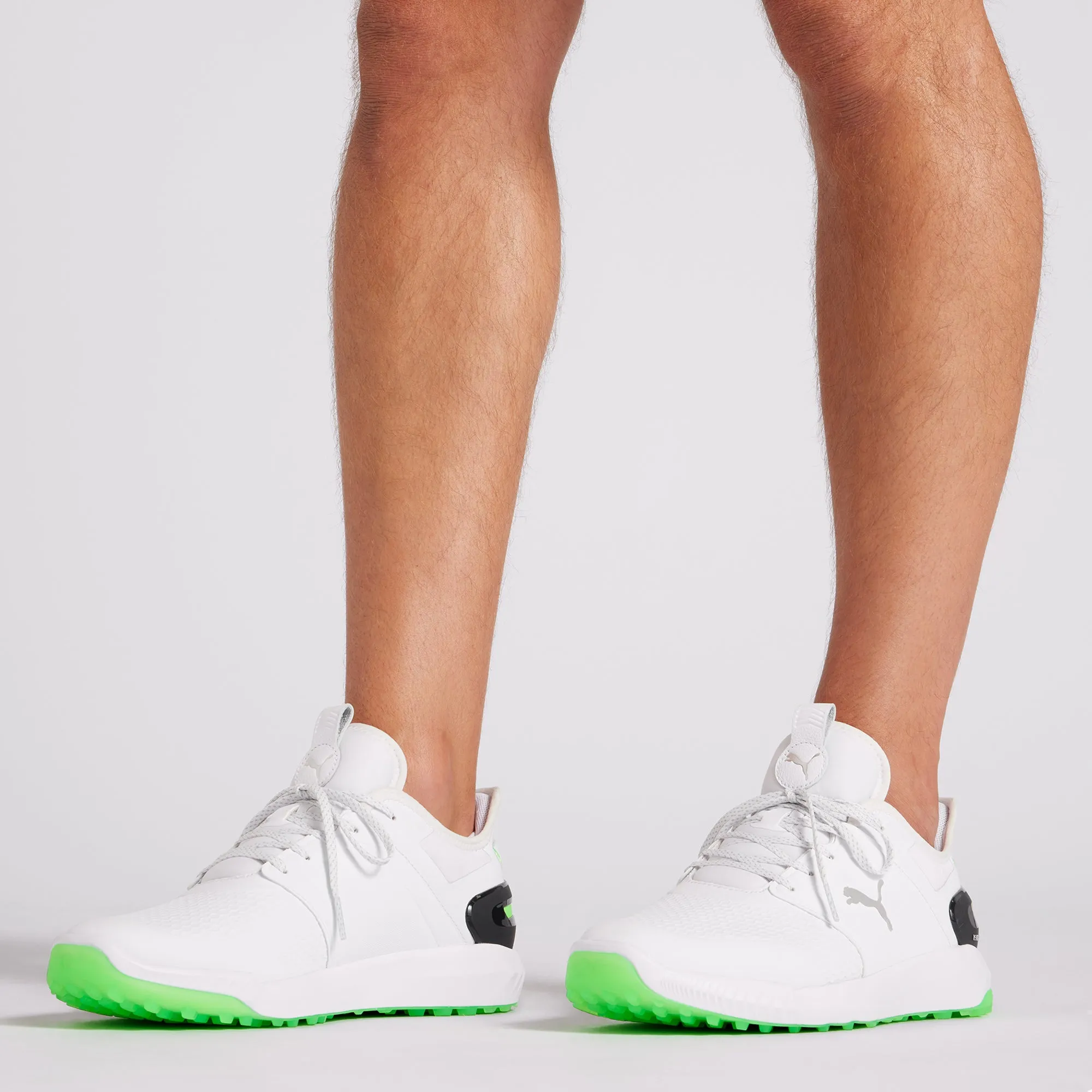 IGNITE ELEVATE Spikeless Golf Shoes | Puma White / Fluro Green