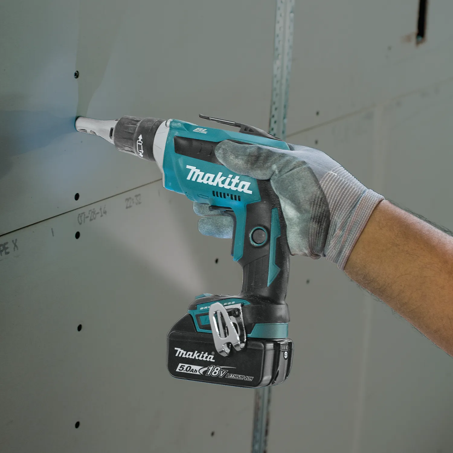 Makita XSF03T 18V LXT Brushless Cordless Drywall Screwdriver Kit