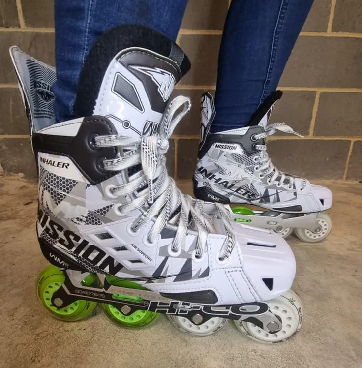 Mission WM03 Roller Hockey Junior Skates