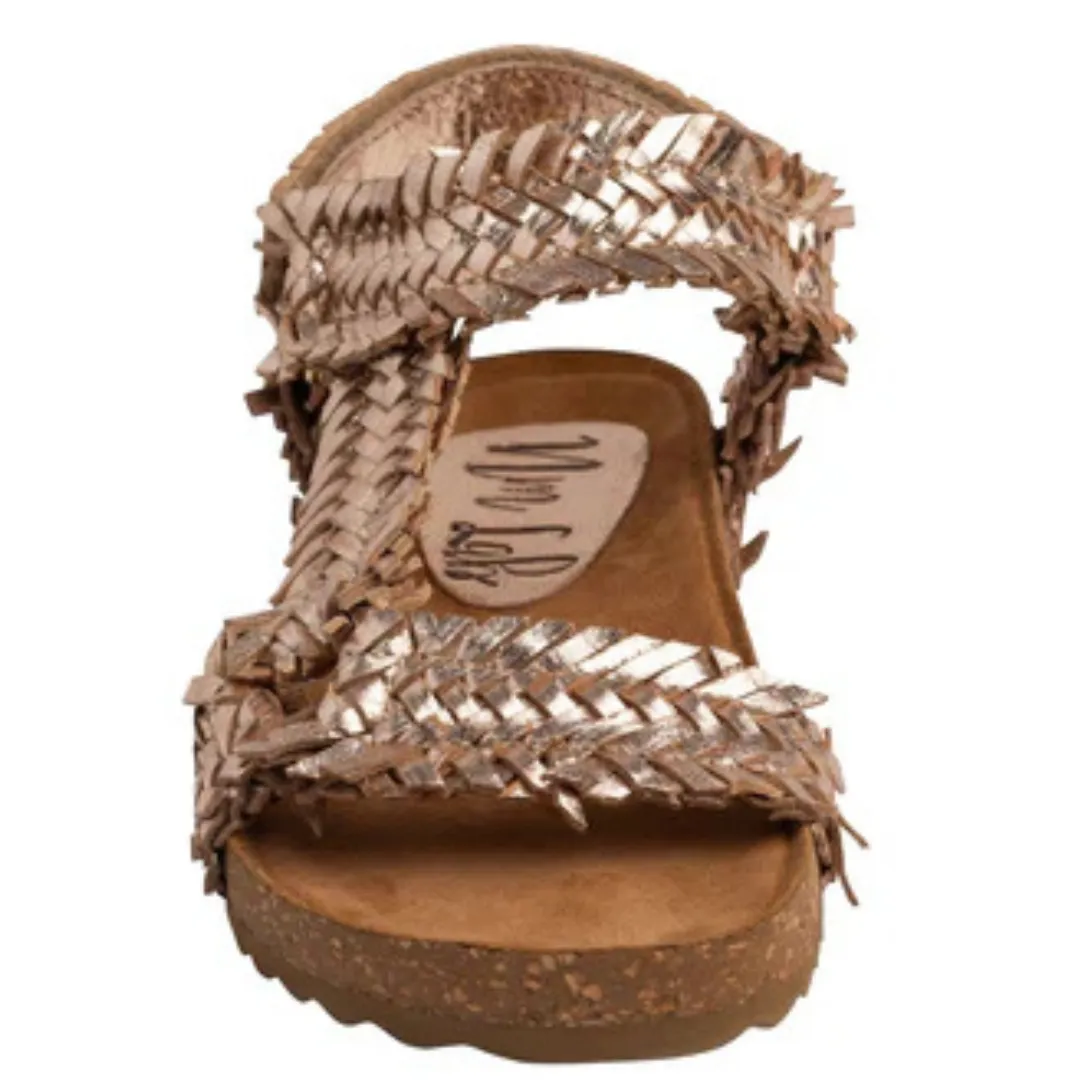 Online Exclusive | River Dance Woven Sandal in Champagne Gold