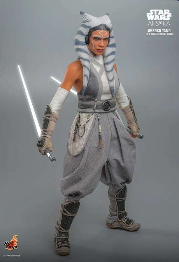 Star Wars: Ahsoka (TV) - Ahsoka Tano 1:6 Scale Collectable Figure Hot Toy