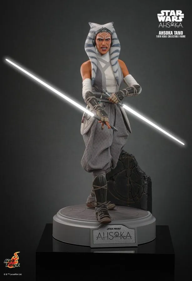 Star Wars: Ahsoka (TV) - Ahsoka Tano 1:6 Scale Collectable Figure Hot Toy