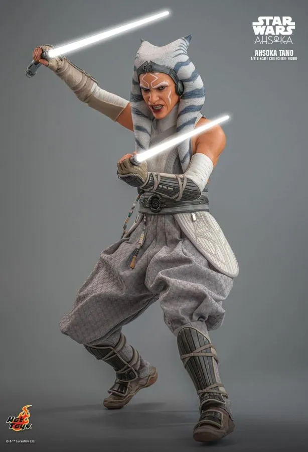 Star Wars: Ahsoka (TV) - Ahsoka Tano 1:6 Scale Collectable Figure Hot Toy