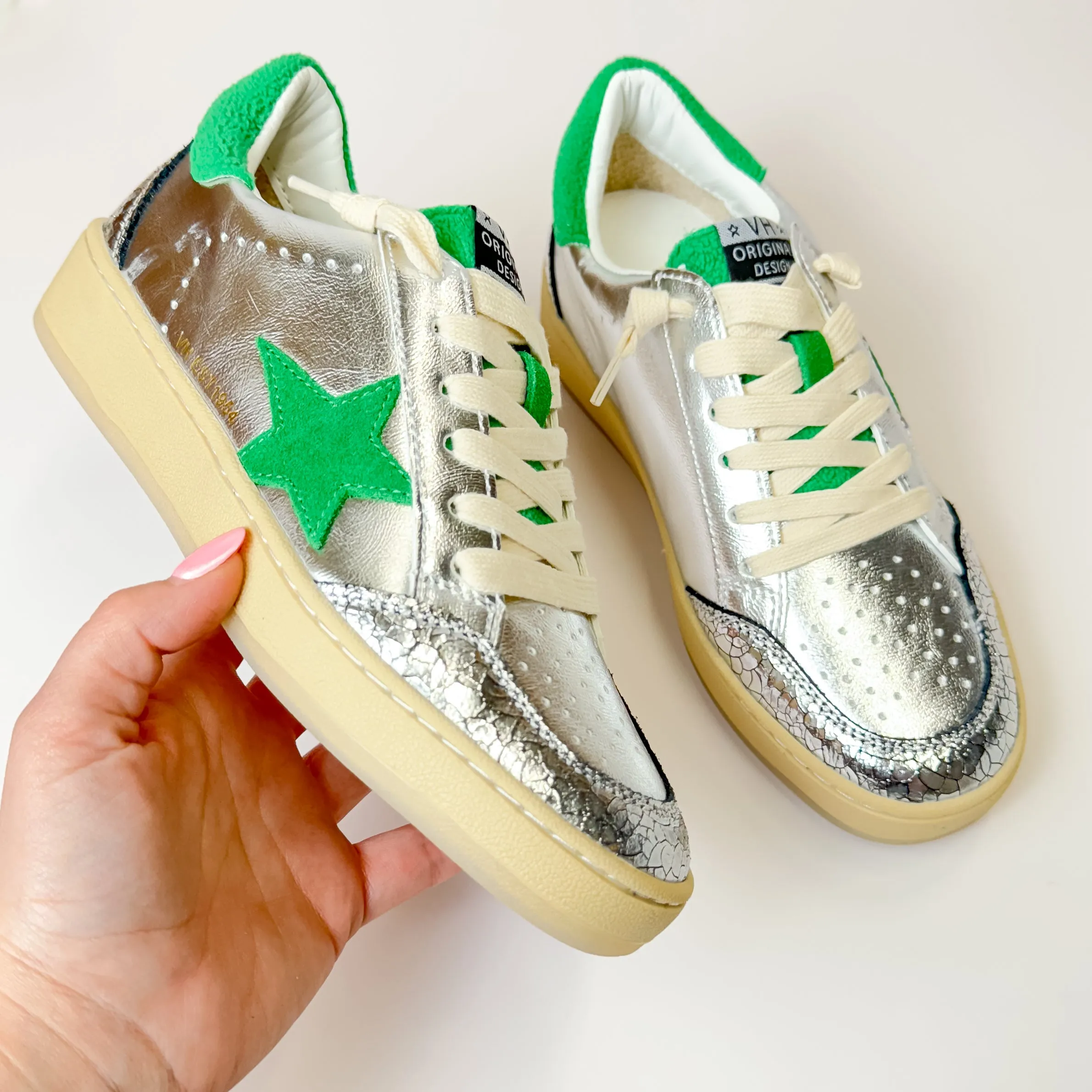 Vintage Havana | Denisse 10 Sneakers in Silver and Green